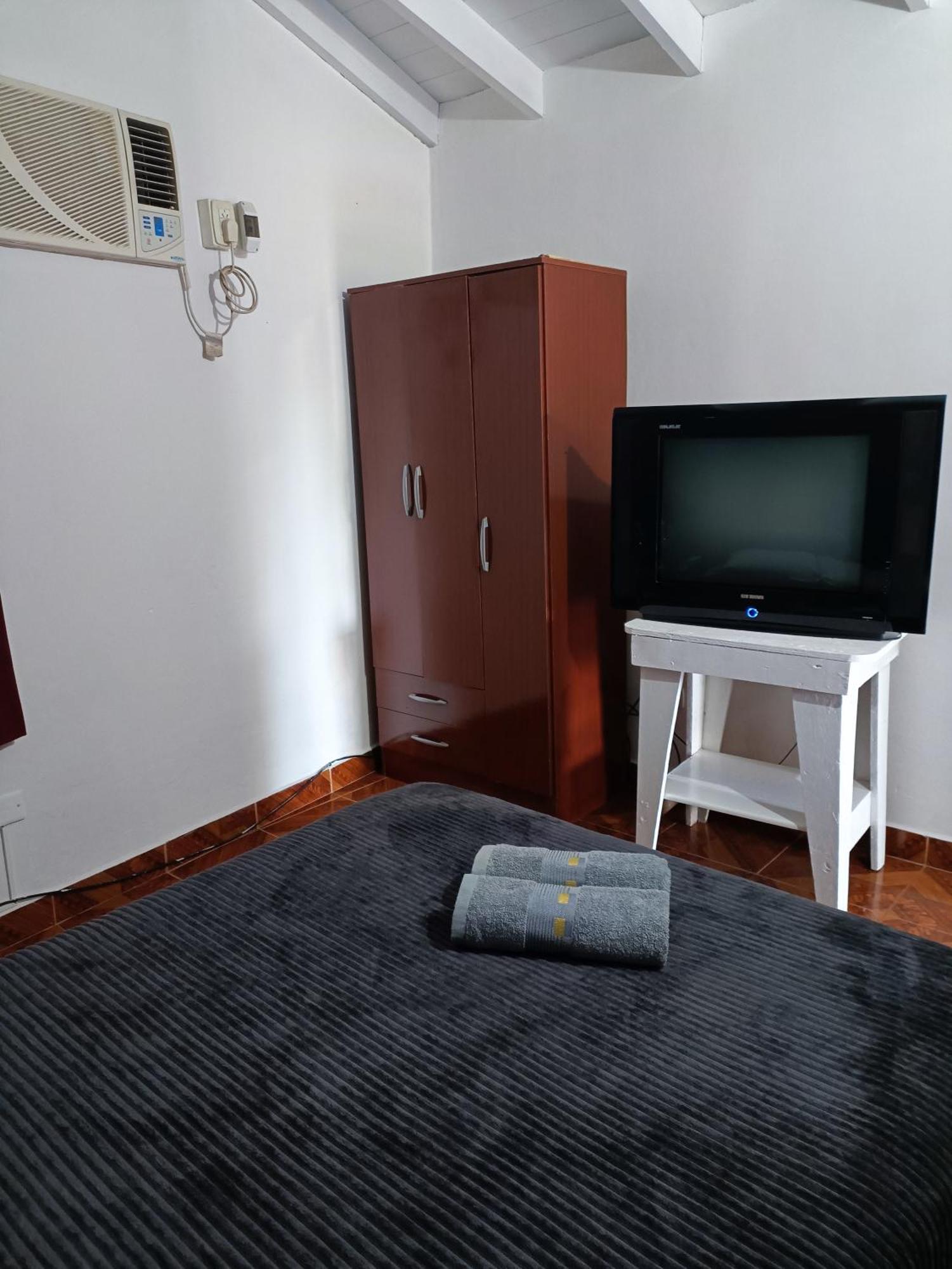 El Amanecer Apartment *